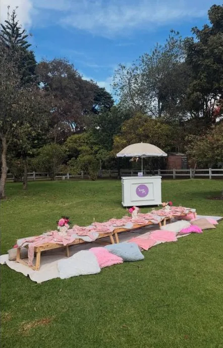 Elegant outdoor event setup by Loopicnic